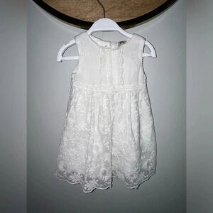 Baby b’gosh white  dress size 12 months